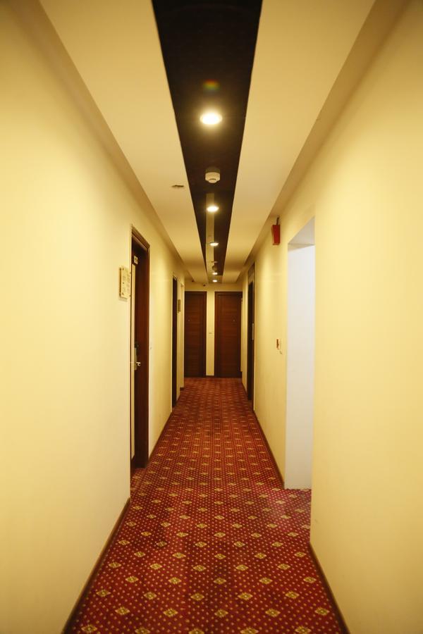 Grand Ffour Hotel New Delhi Luaran gambar